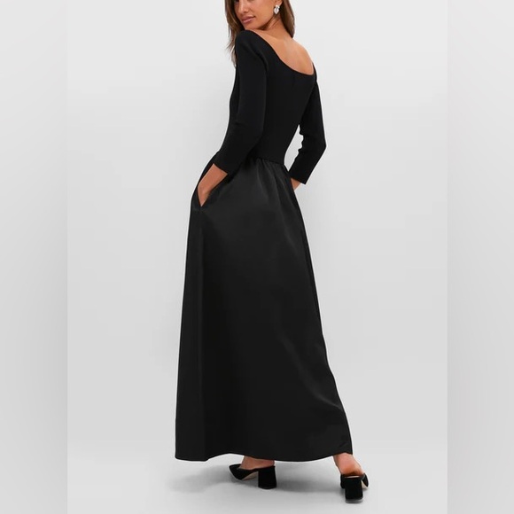 Tuckernuck Black Off-Shoulder Long Sleeve Maxi Dress - Picture 2 of 2